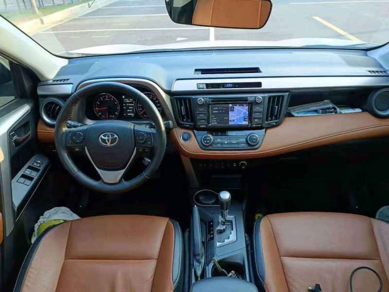嘉兴19年丰田RAV4荣放7