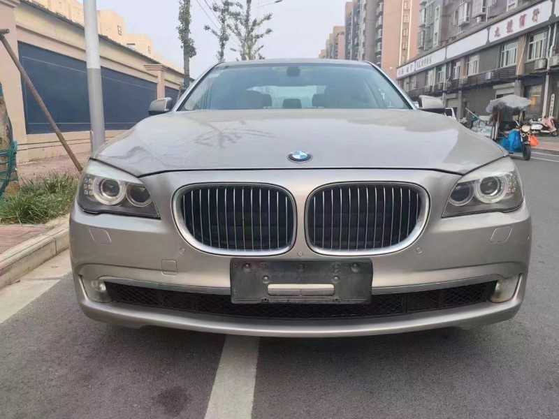 济宁12年宝马7系1