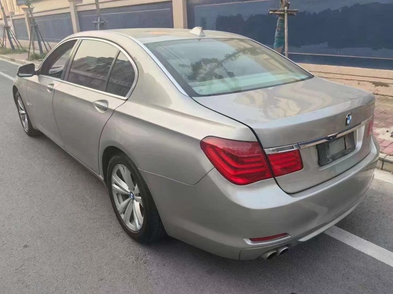 济宁12年宝马7系5