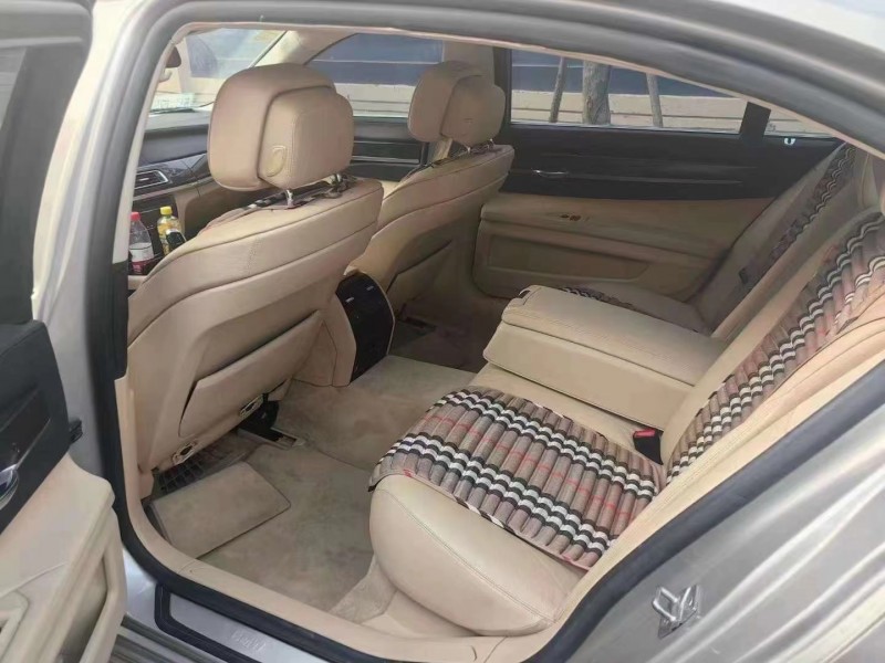 济宁12年宝马7系7