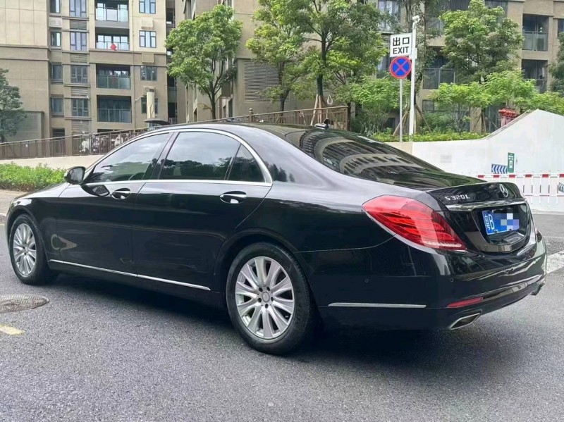 深圳17年奔驰S9
