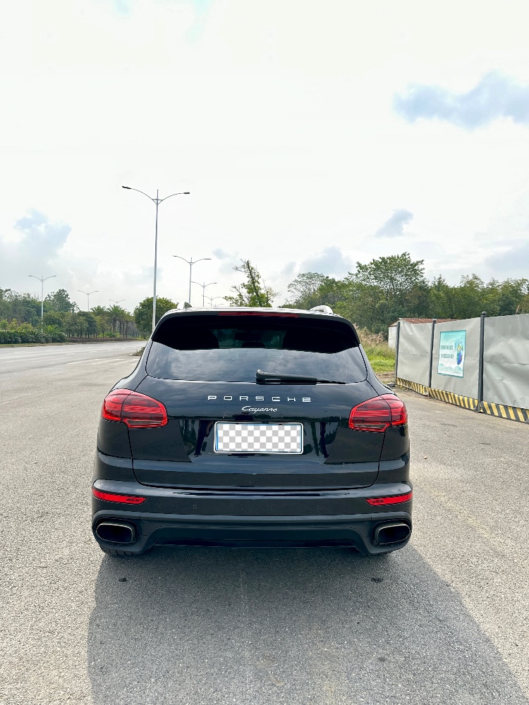 佛山15年保时捷卡宴7