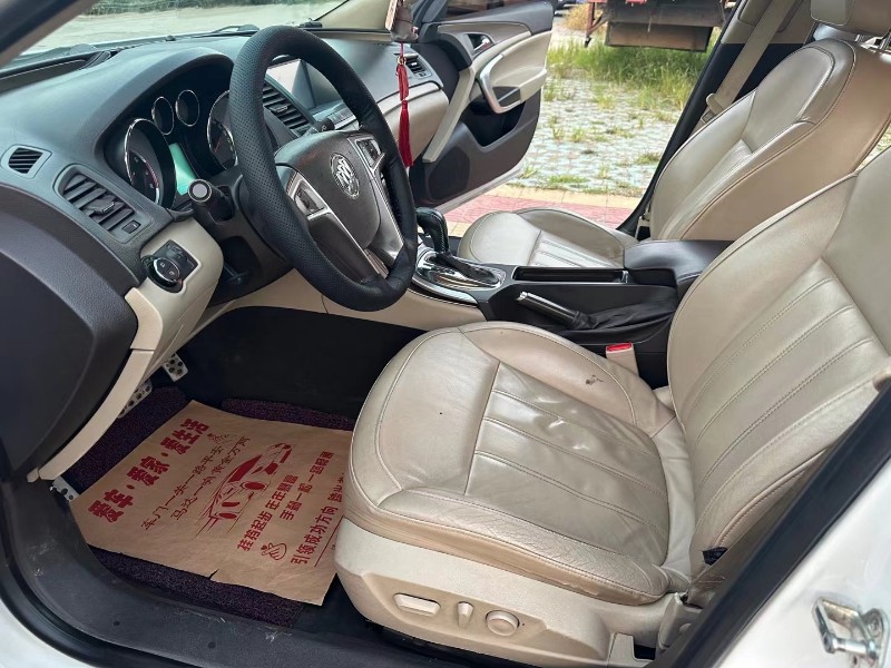 徐州12年别克君威4