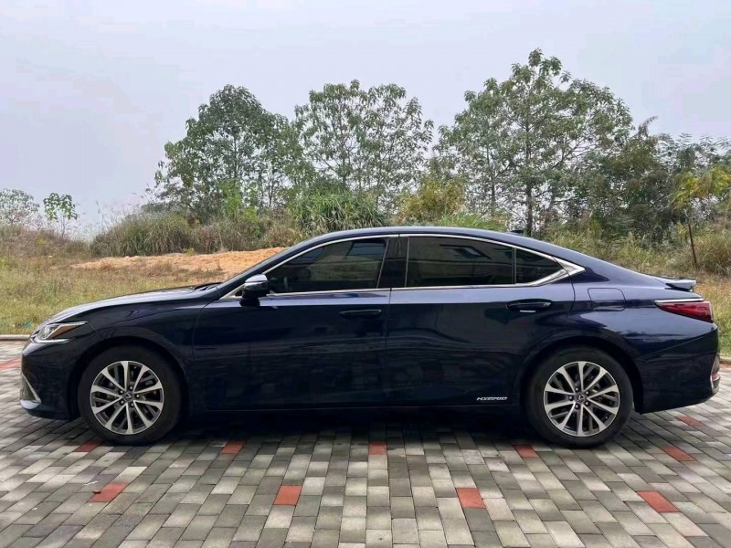 衡阳22年雷克萨斯ES5