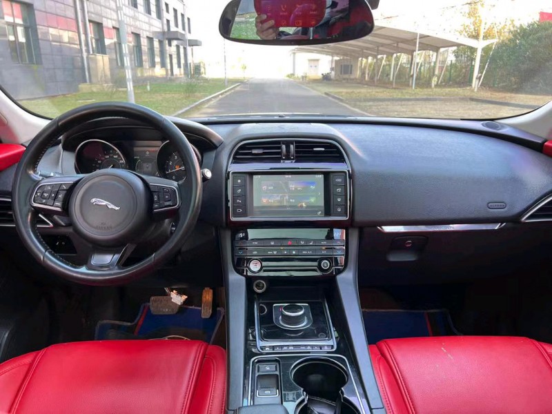 盐城16年捷豹F-PACE5