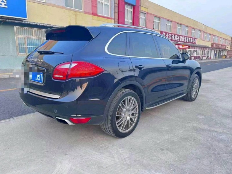 北京13年保时捷卡宴4