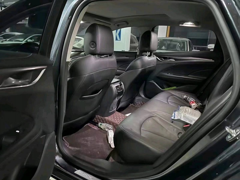 嘉兴21年别克君越8