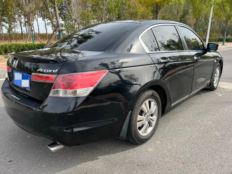 廊坊10年本田雅阁8