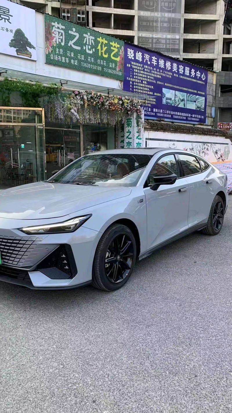 安順23年長安汽車UNI-V3