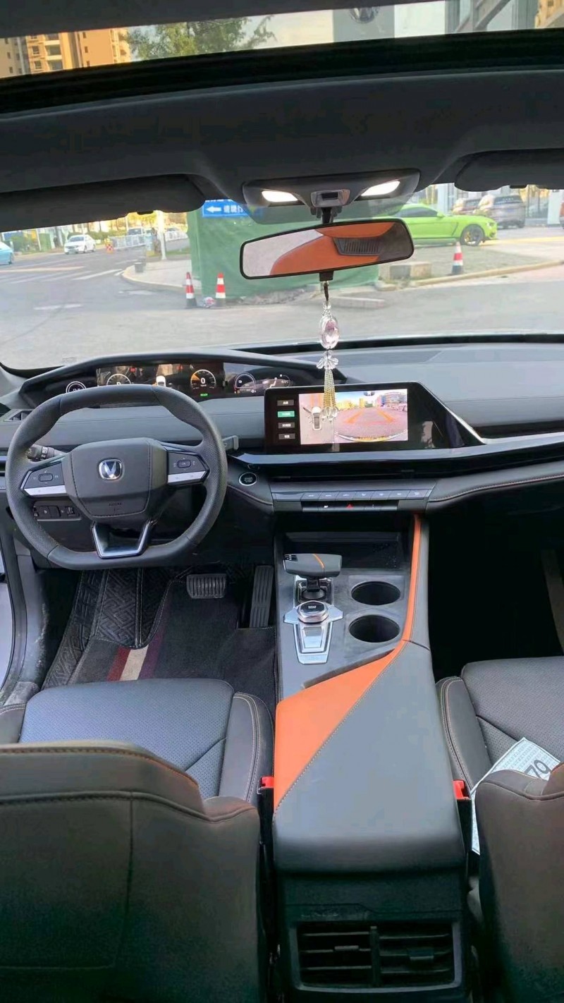 安順23年長安汽車UNI-V5