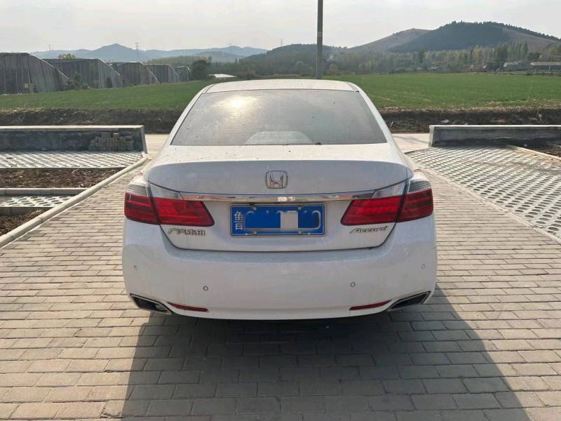 淄博14年本田雅阁9