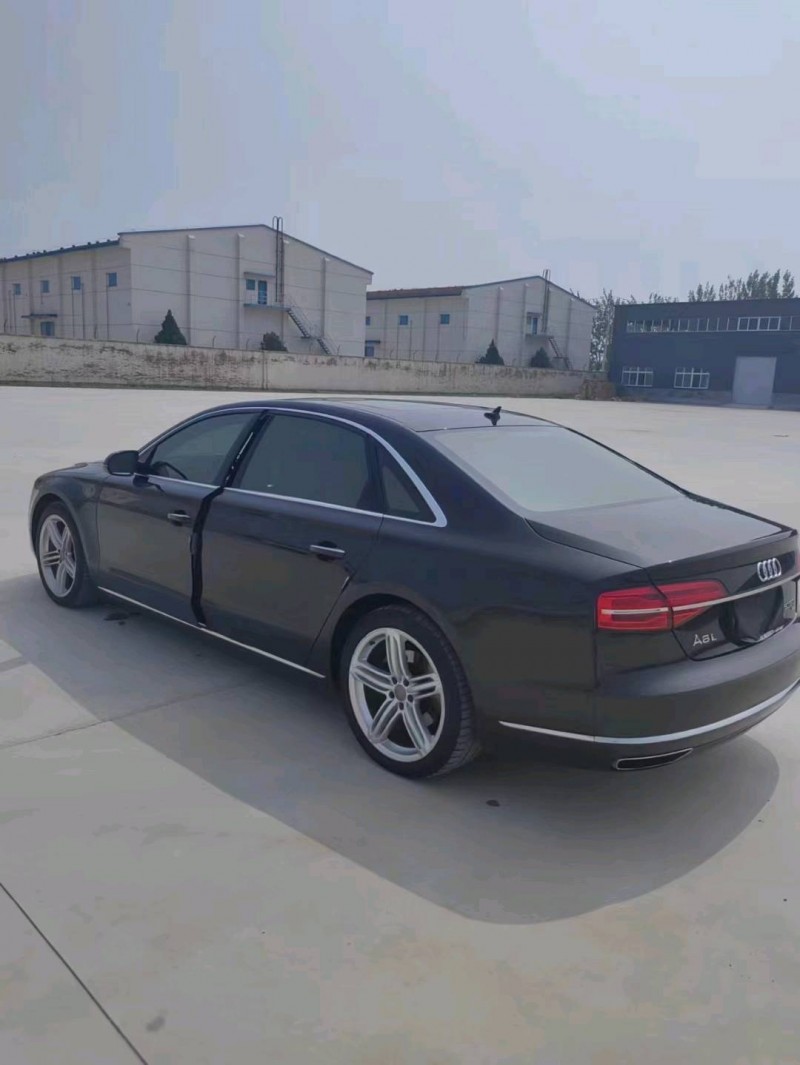 天津15年奧迪A8L8