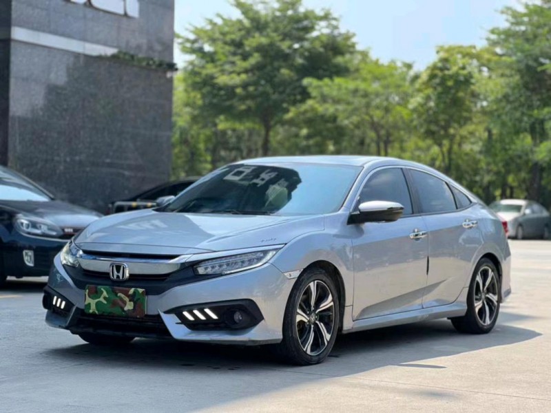 东莞18年本田思域3