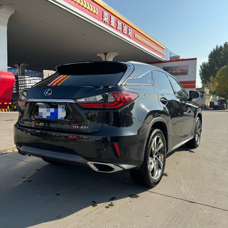 九江18年雷克薩斯RX8