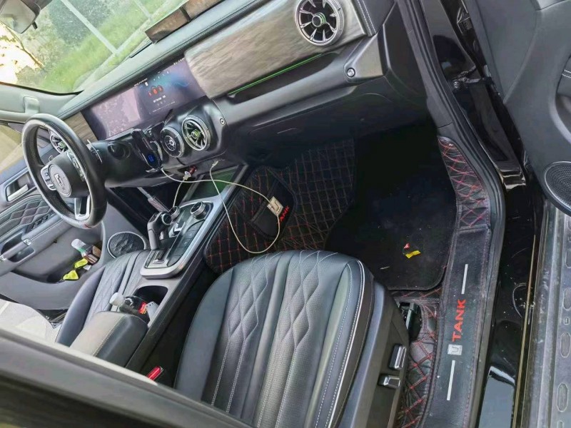 宜昌21年長城汽車坦克3005