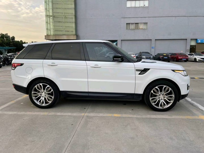 广州15年路虎揽胜运动4