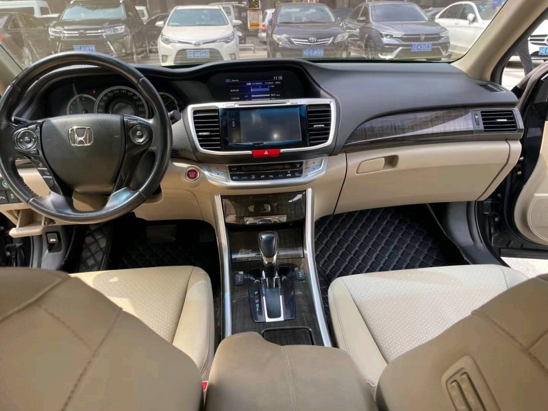 徐州15年本田雅阁5