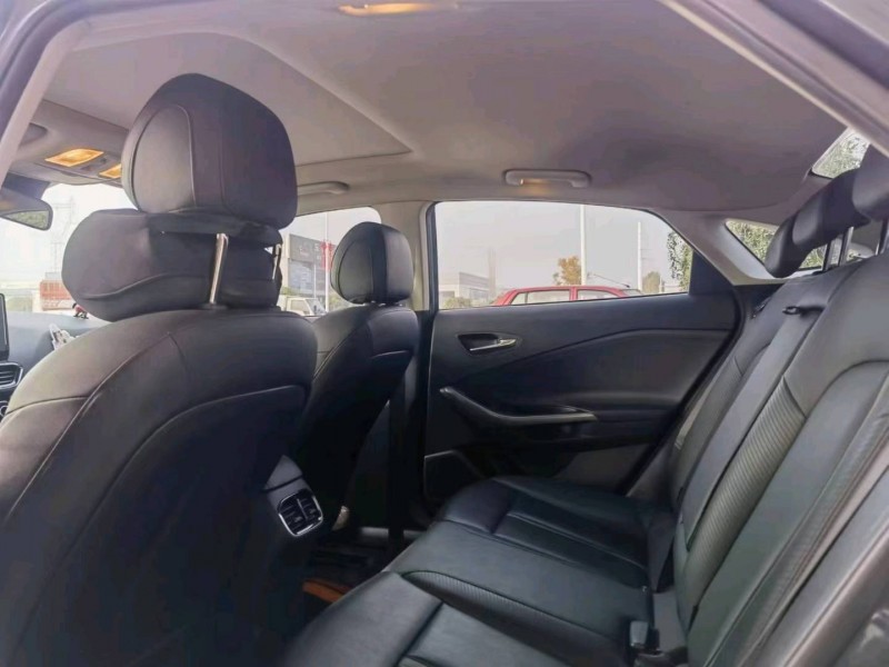 保定21年现代菲斯塔8