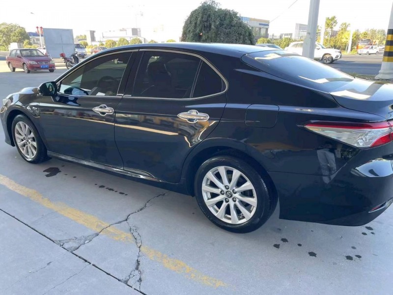 保定18年丰田凯美瑞4