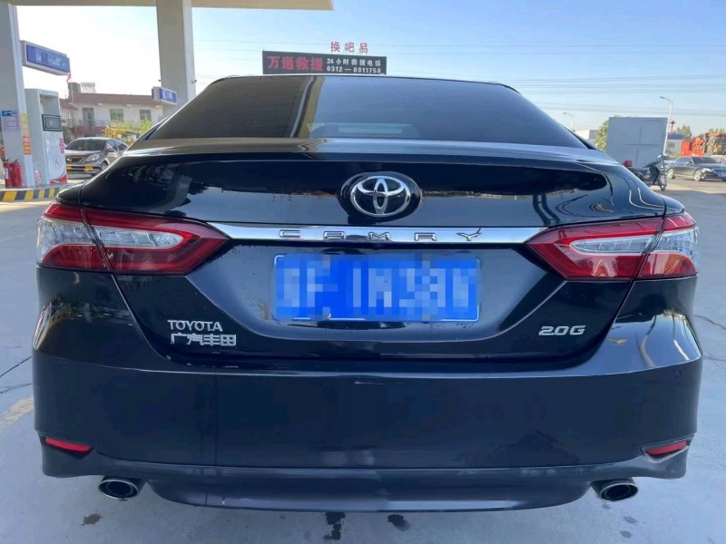 保定18年丰田凯美瑞9