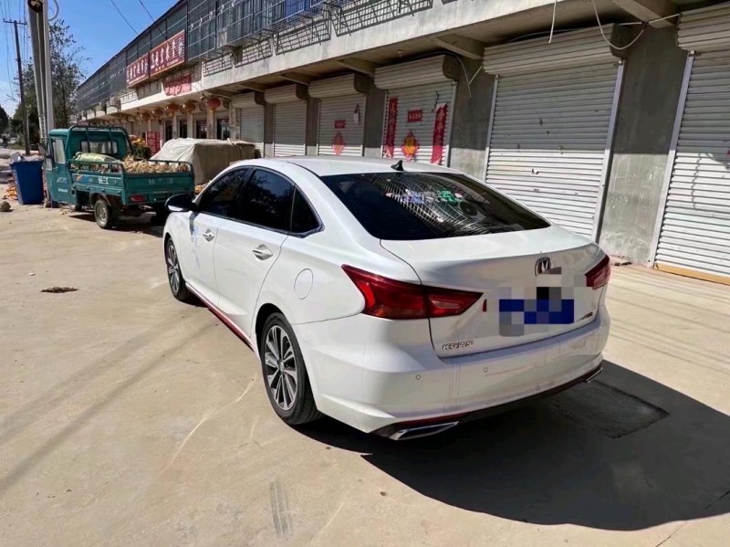 菏澤20年長安汽車銳程CC7
