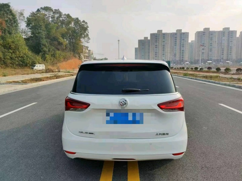 济宁18年别克GL67