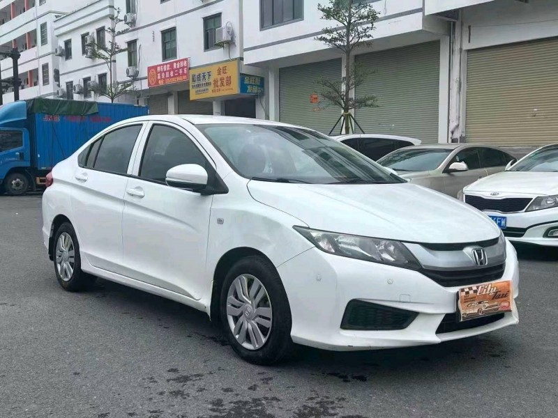 珠海17年本田锋范2