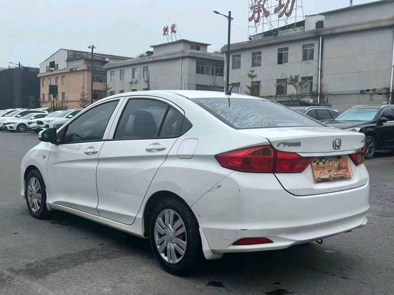 珠海17年本田锋范3