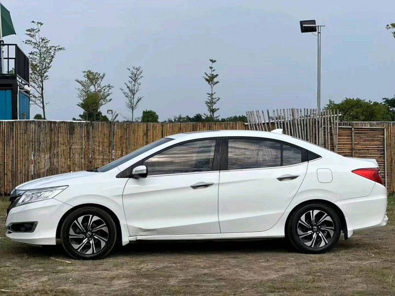 汕头18年本田凌派3