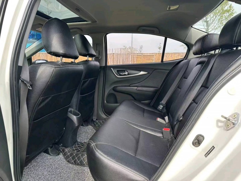 汕头18年本田凌派6