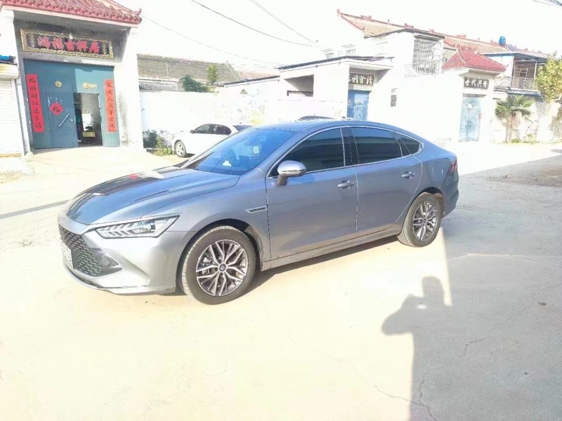 济宁23年比亚迪秦3