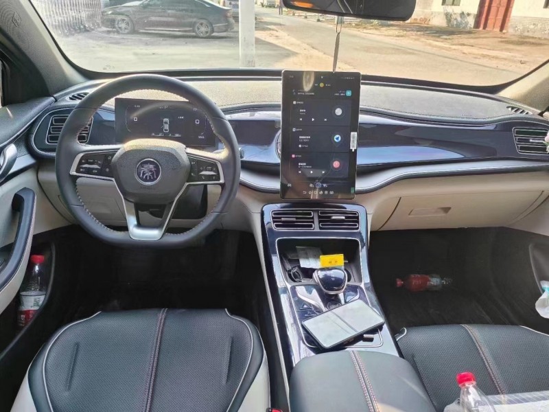 济宁23年比亚迪秦5