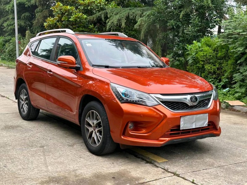 徐州17年比亚迪宋3