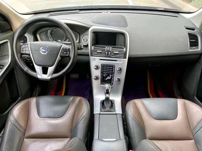 东营16年沃尔沃XC606