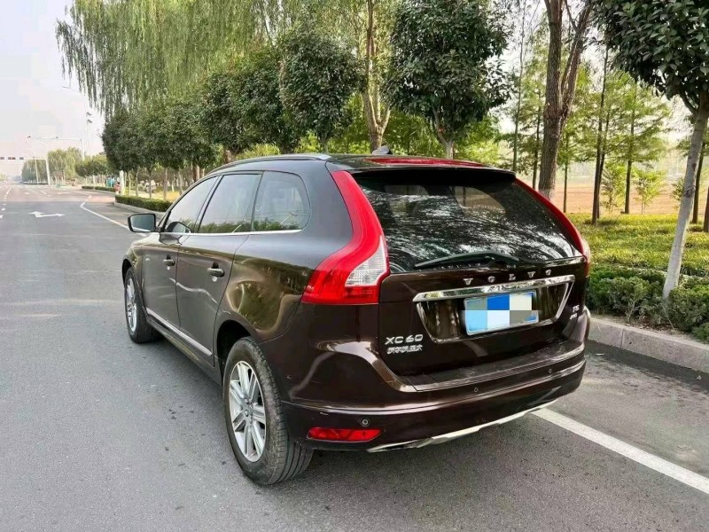 东营16年沃尔沃XC607