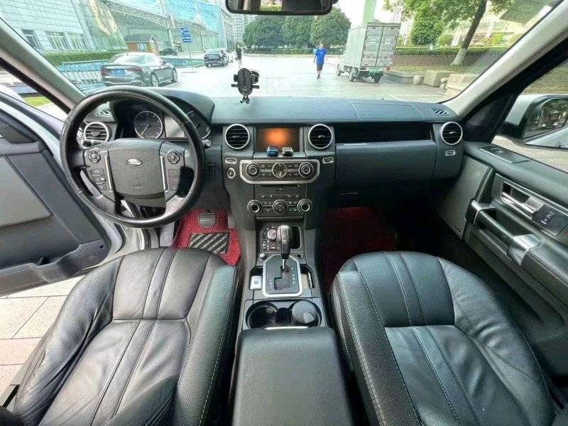 嘉兴12年路虎发现5