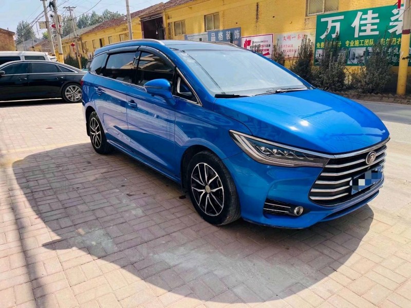 枣庄18年比亚迪宋MAX2