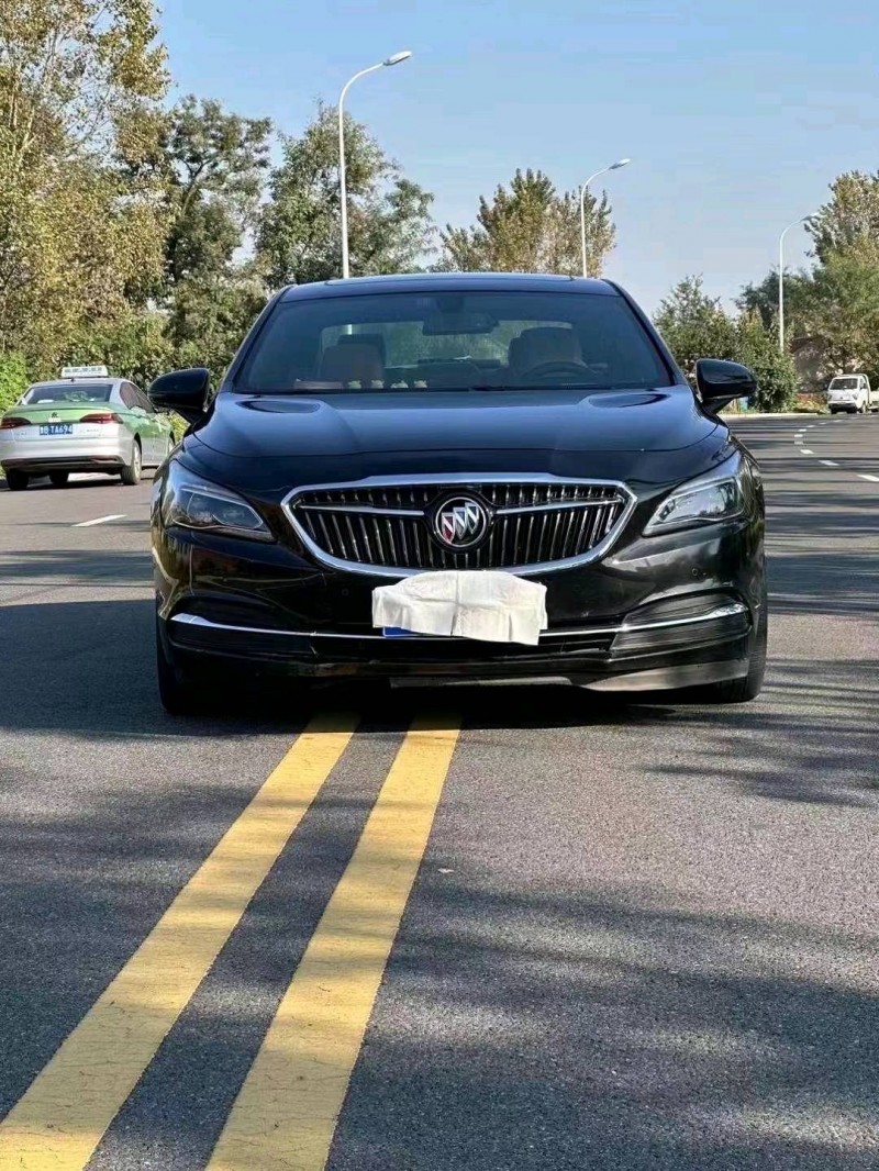 枣庄18年别克君越1