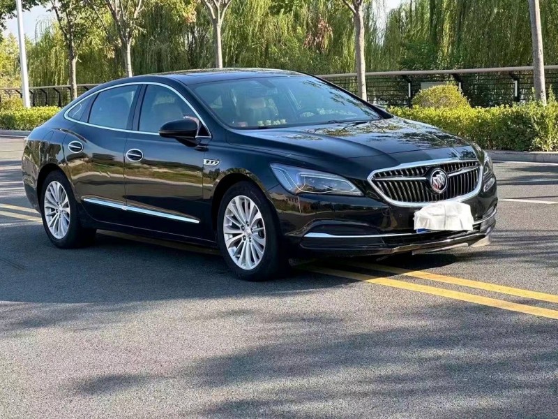 枣庄18年别克君越2