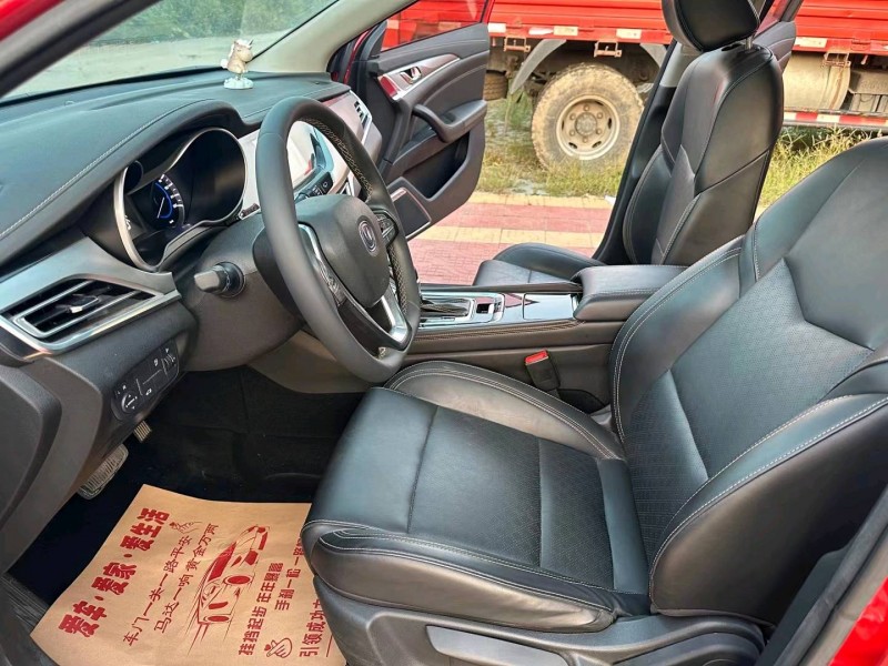 徐州18年长安汽车逸动3