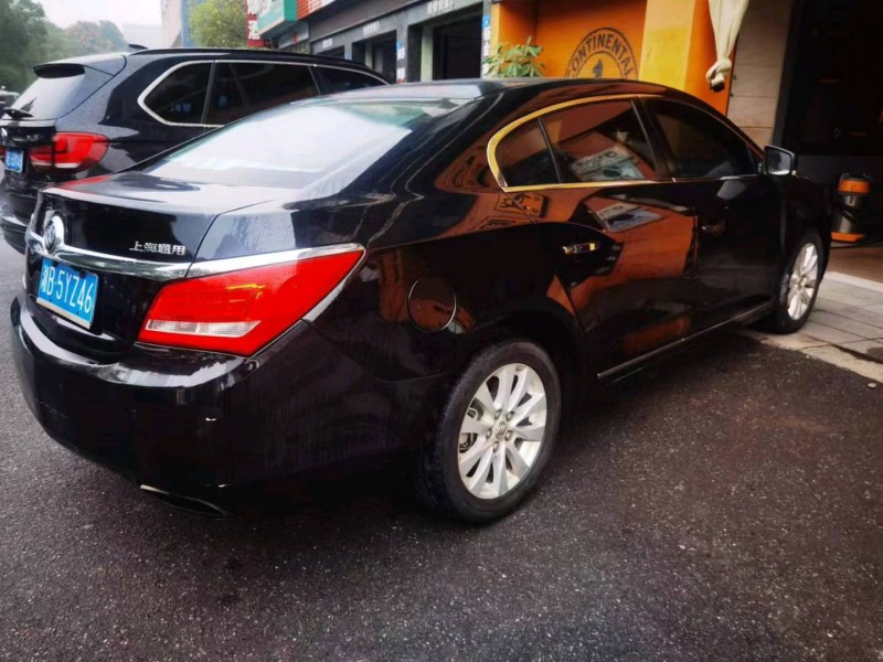 保定15年别克君越2