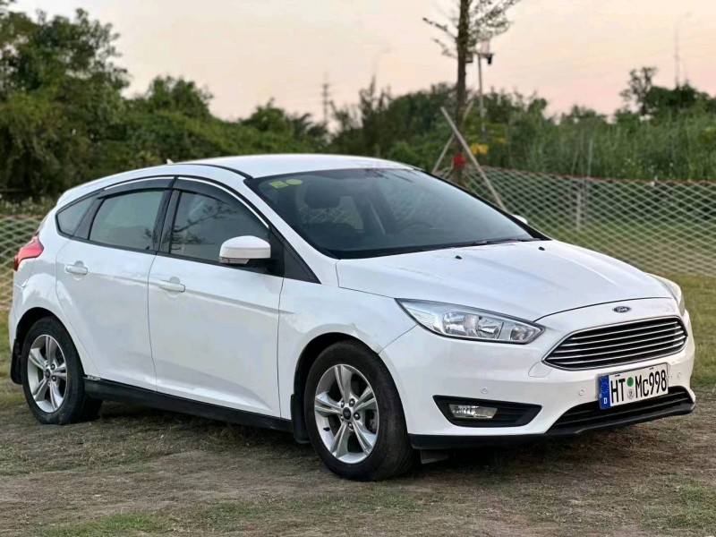 汕头17年福特福克斯2