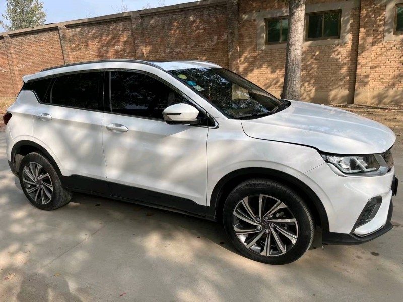 保定19年吉利缤越3