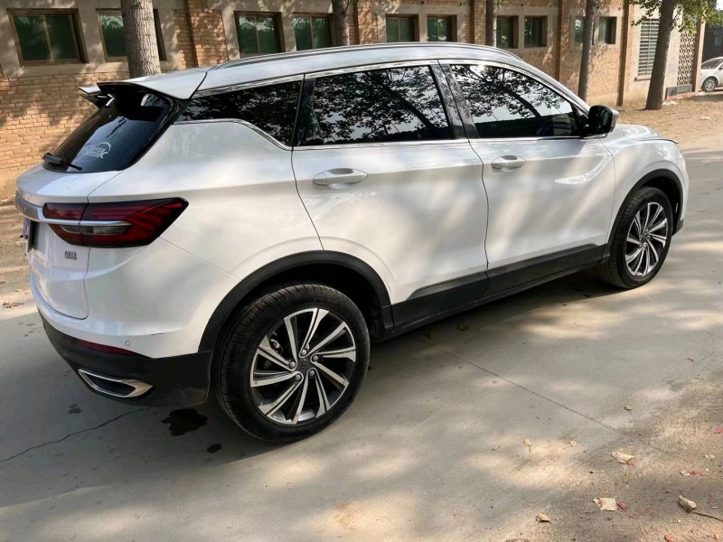 保定19年吉利缤越4