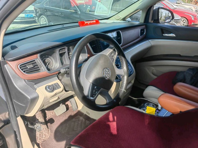 徐州19年别克GL84