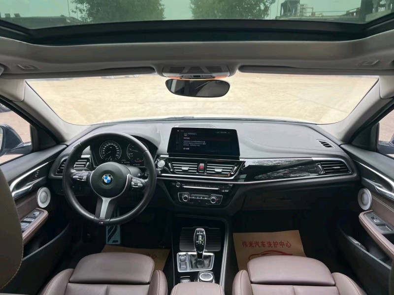 保定21年宝马1系5