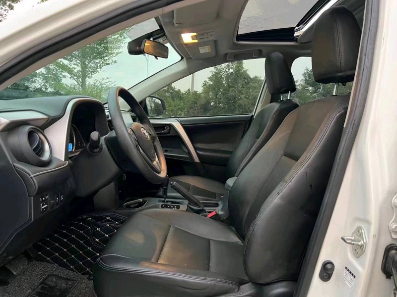 珠海18年丰田RAV4荣放7