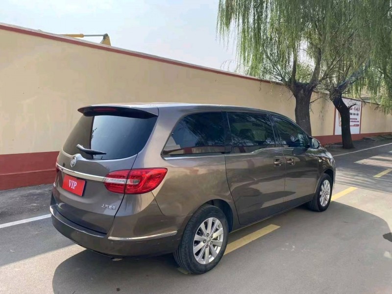 青岛18年别克GL87