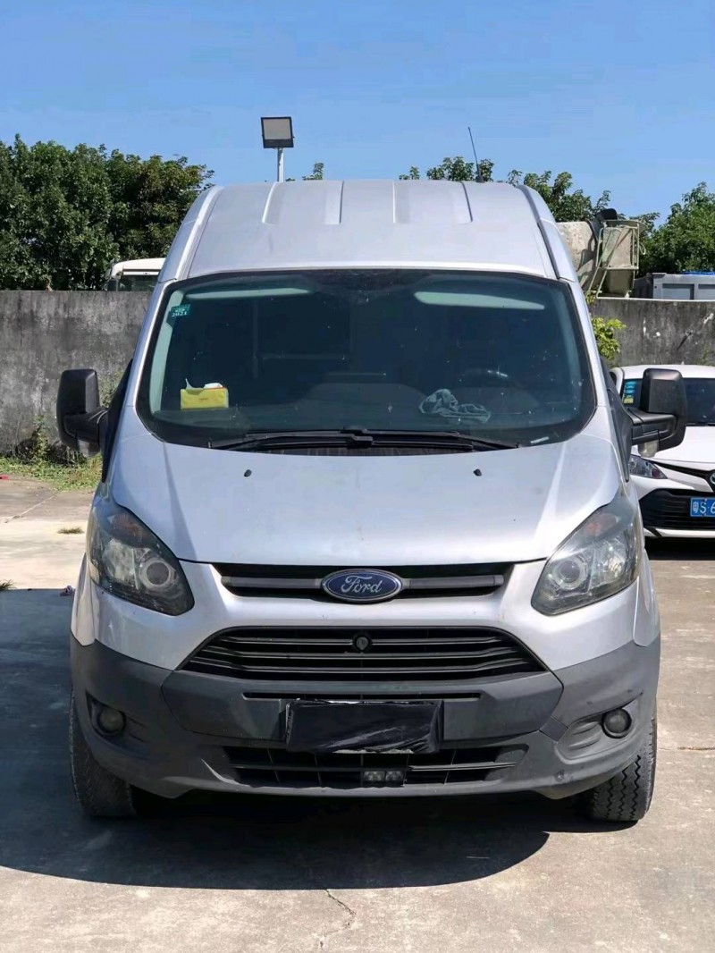 珠海17年福特全顺1