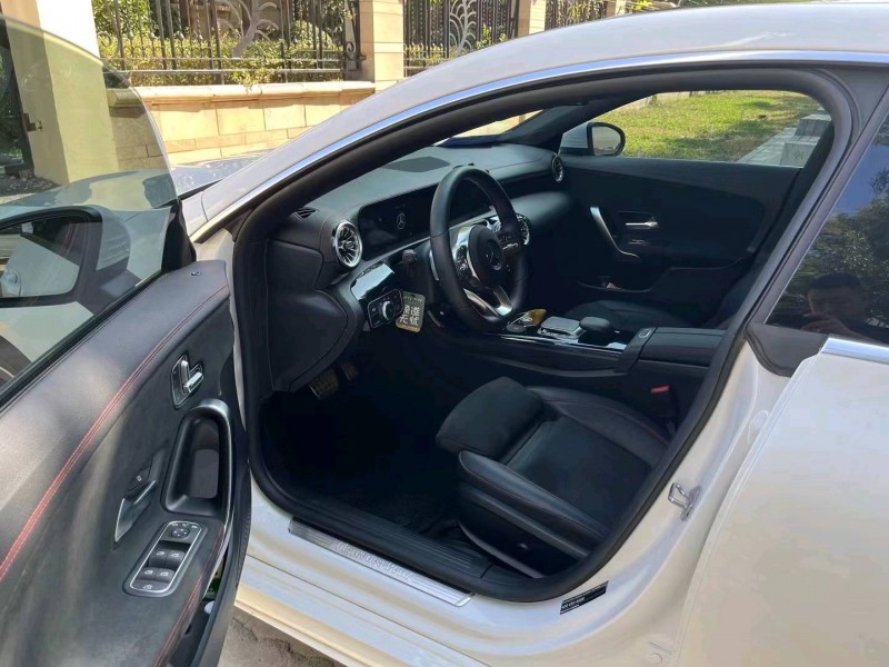 邯郸22年奔驰CLA7